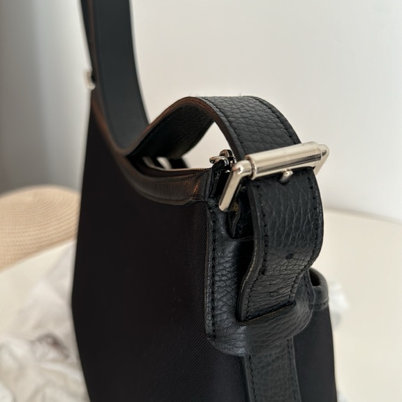 BURBERRY Black Nylon & Vintage Check Print with Leather Handle Shoulder Bag - Picture 10 of 15